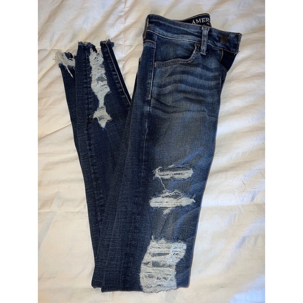 American Eagle Women's Distressed Blue Jeans Size 2 X-Long